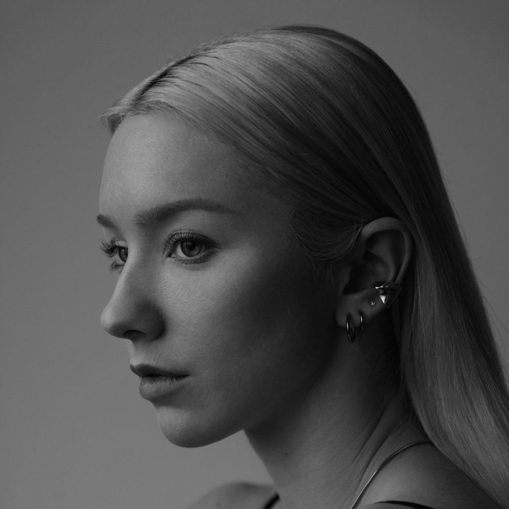Mikaela Kelly, International Guest Artist